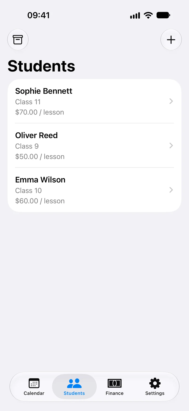 TutNote in English: A student list containing fictional students Emma Wilson, Oliver Reed, and Sophie Bennett